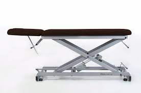 [6679] Camilla de reconocimiento eléctrica 2 cuerpos ancho 70 cm y subida recta, con ruedas CE-0127.R70 